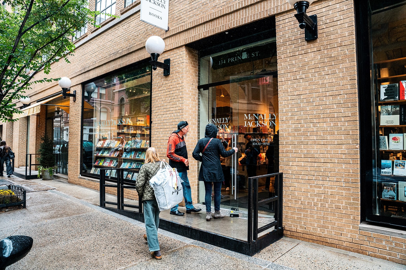 Magazine House McNally Jackson Screenshot